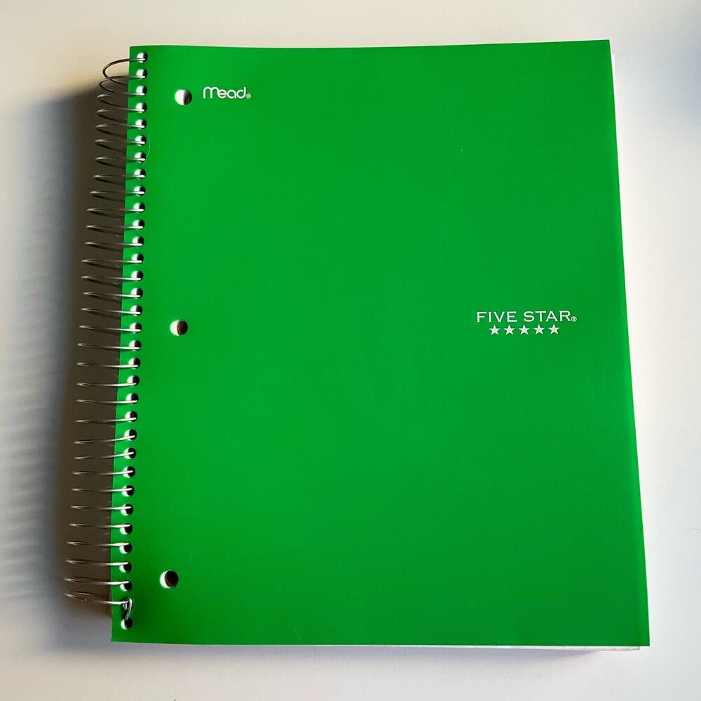 Smead Spiral Notebook 250 Sheets w 5 Divider combines File Holder, College Ruled